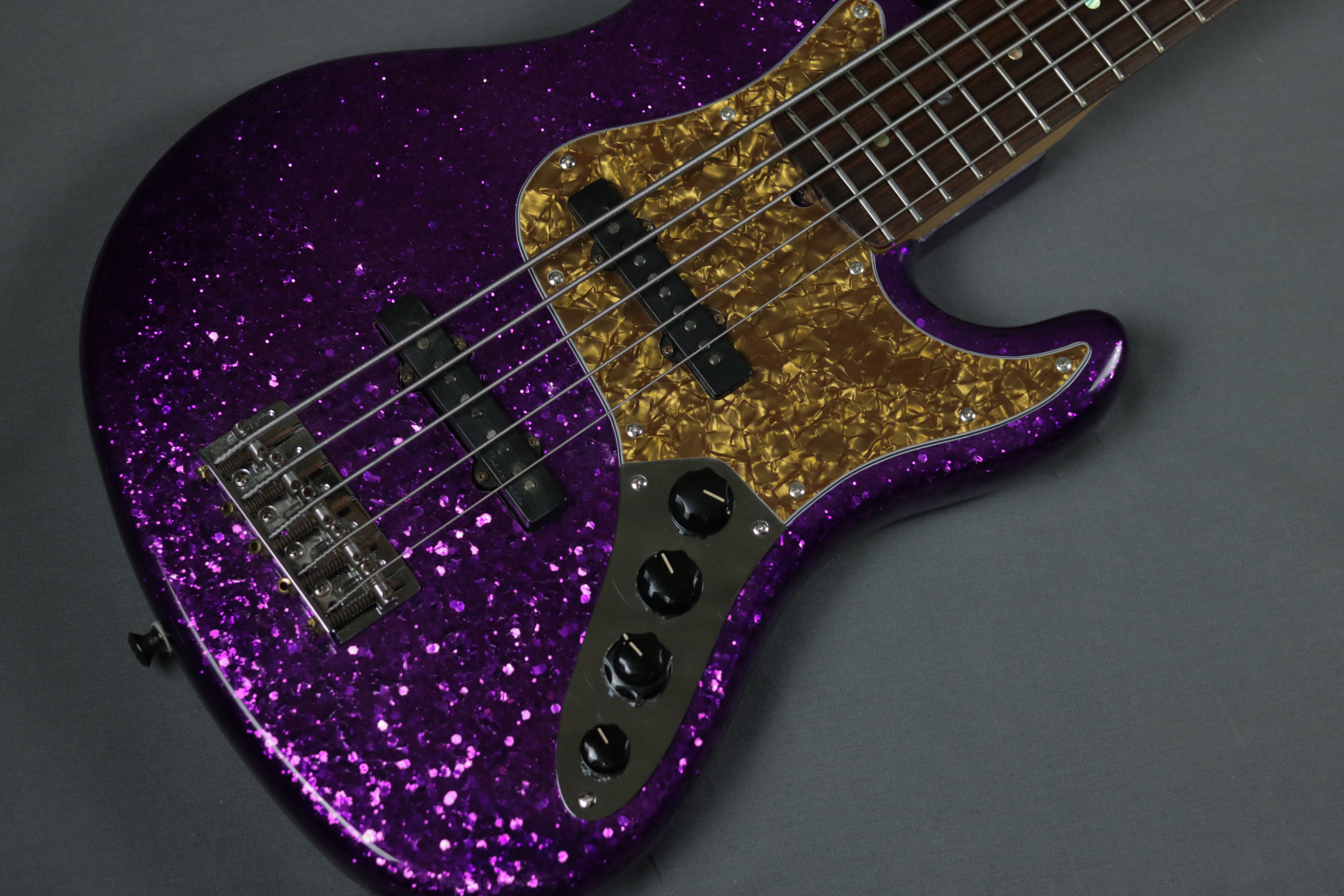 Fender / Jazzbass – REBUILT – "Show up / envy kandy purple"   ZEEK